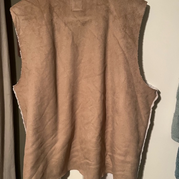 GAP Tan Soft Suede Vest - Picture 5 of 5